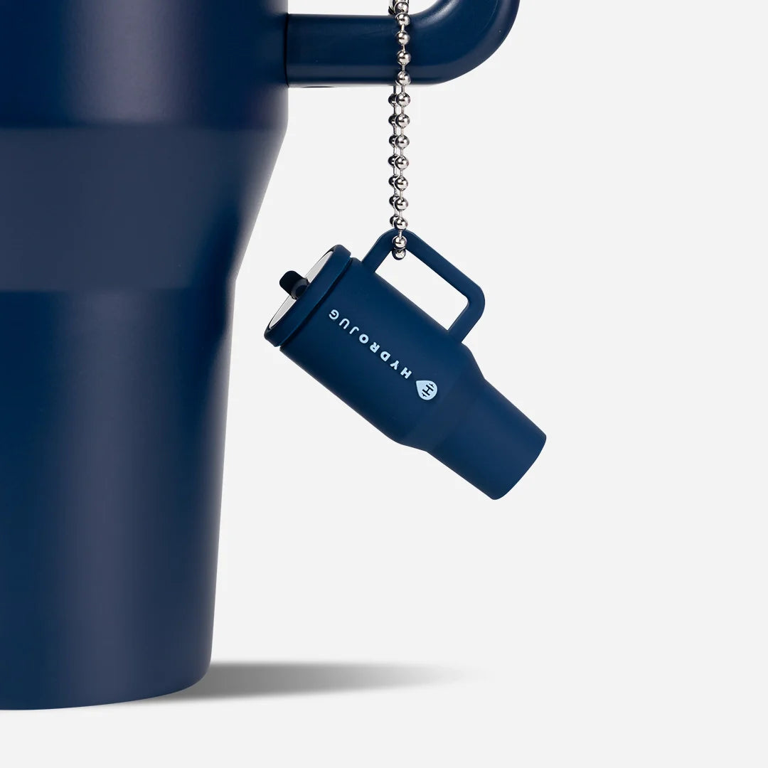 traveler-keychain-o7 Web-TravelerKeychainPhotos-Navy2.webp